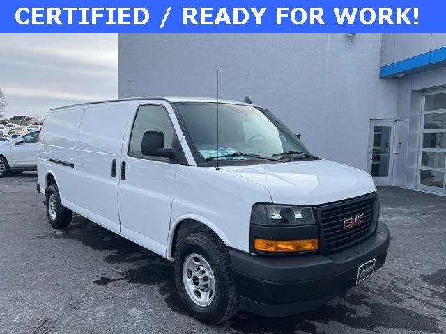 2023 GMC Savana Base