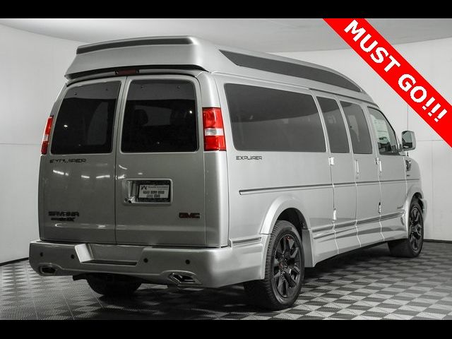 2023 GMC Savana Base