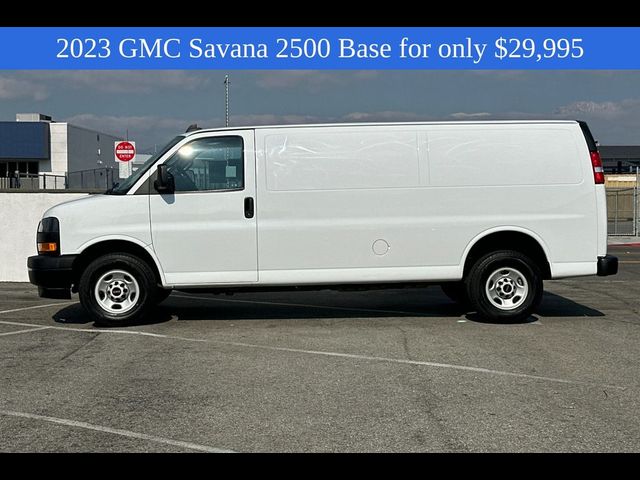 2023 GMC Savana Base