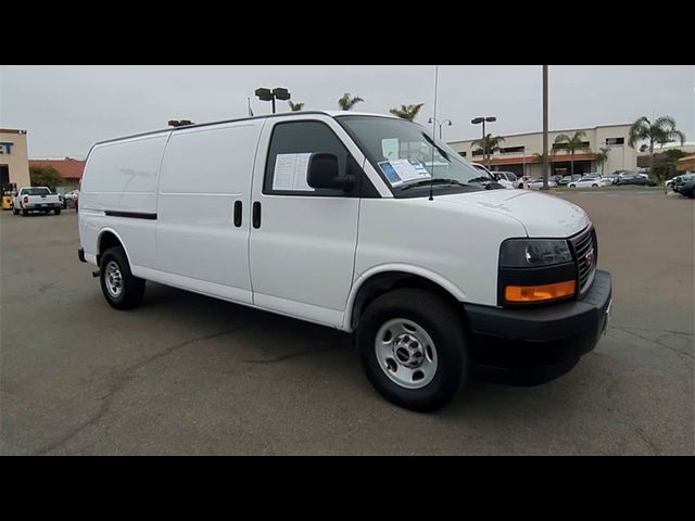 2023 GMC Savana Base