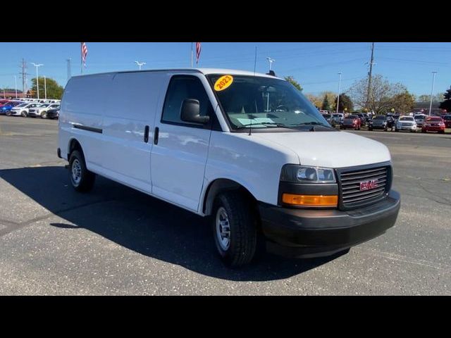 2023 GMC Savana Base