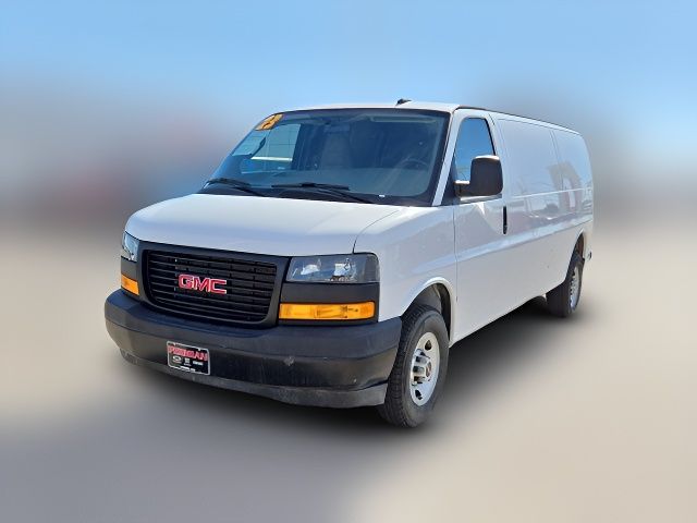 2023 GMC Savana Base