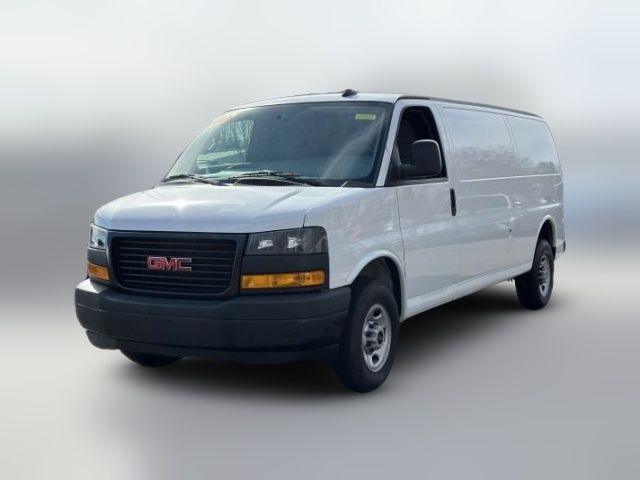 2023 GMC Savana Base