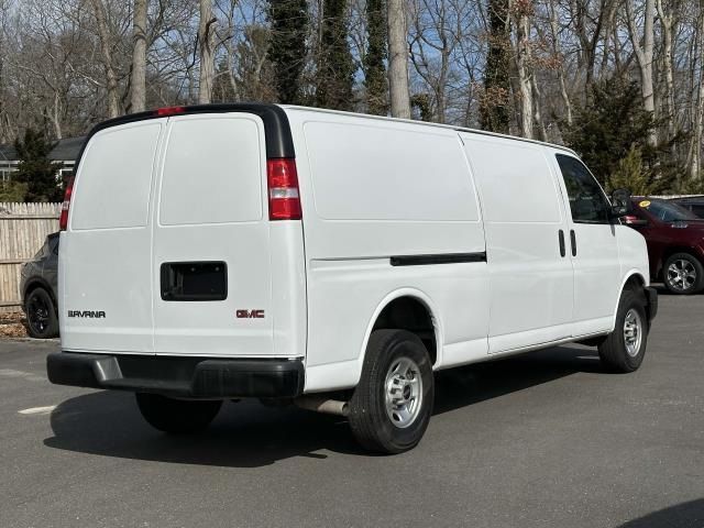 2023 GMC Savana Base