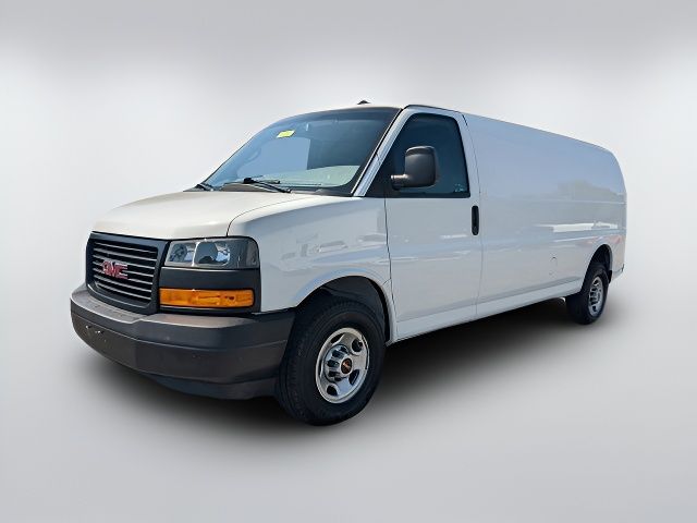 2023 GMC Savana Base