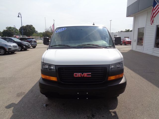 2023 GMC Savana Base