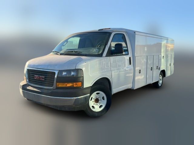 2023 GMC Savana Base