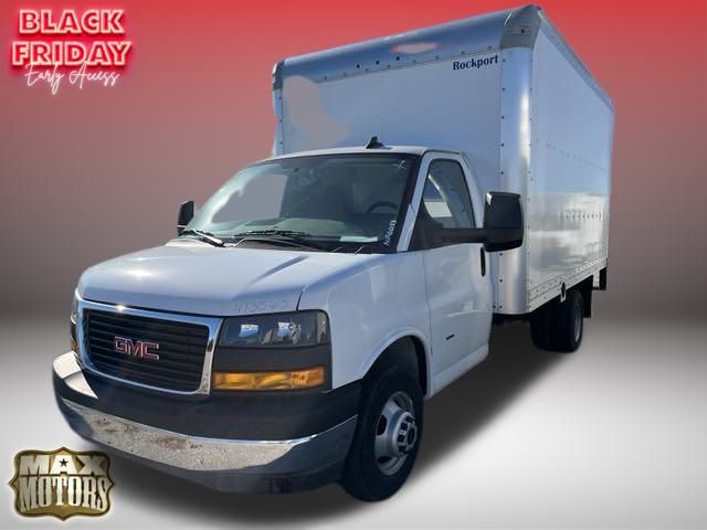 2023 GMC Savana Base