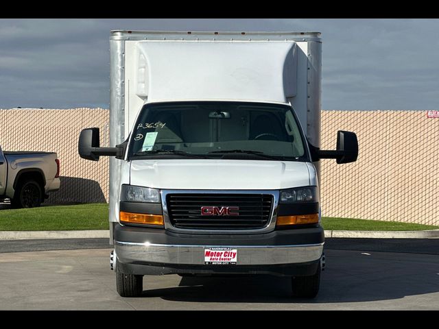 2023 GMC Savana Base