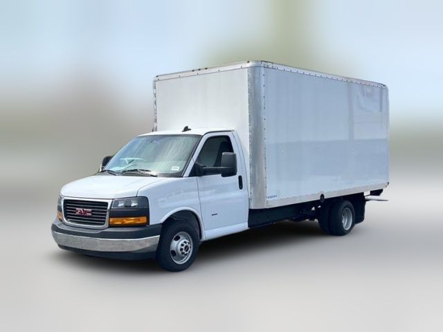 2023 GMC Savana Base