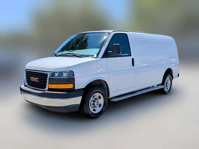 2023 GMC Savana Base