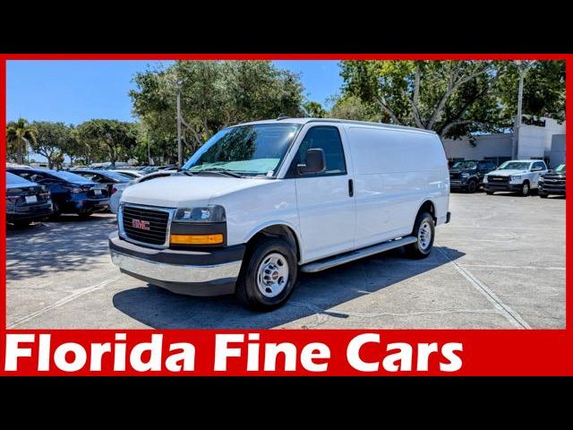 2023 GMC Savana Base