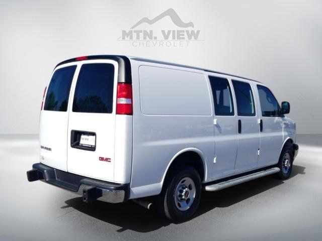 2023 GMC Savana Base