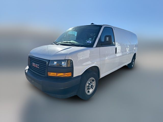 2023 GMC Savana Base