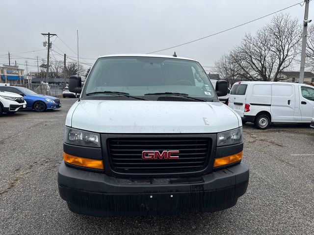 2023 GMC Savana Base