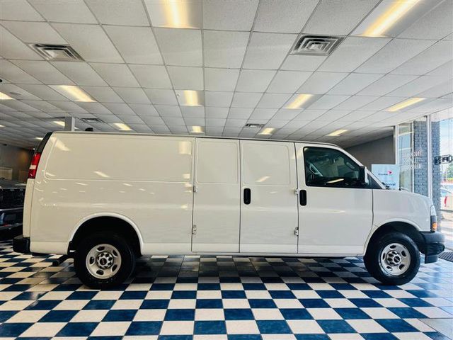 2023 GMC Savana Base