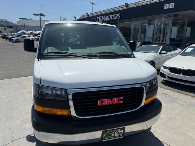 2023 GMC Savana Base