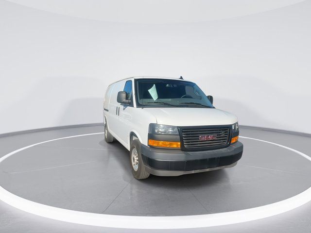 2023 GMC Savana Base