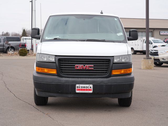 2023 GMC Savana Base