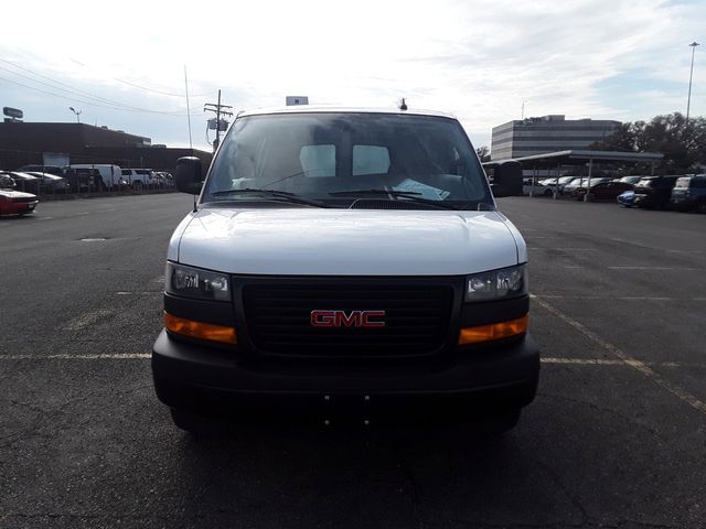 2023 GMC Savana Base