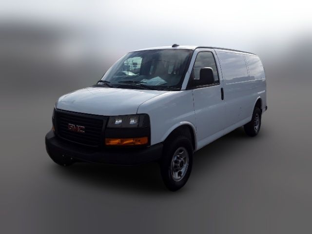 2023 GMC Savana Base