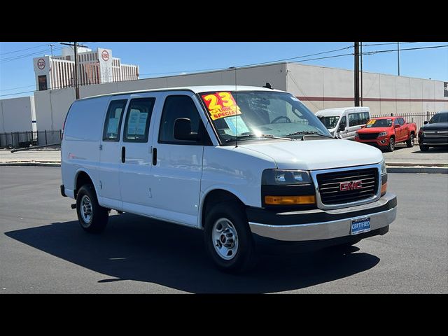 2023 GMC Savana Base