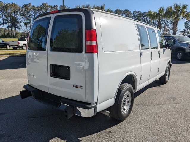 2023 GMC Savana Base