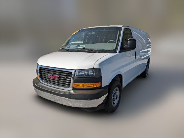 2023 GMC Savana Base