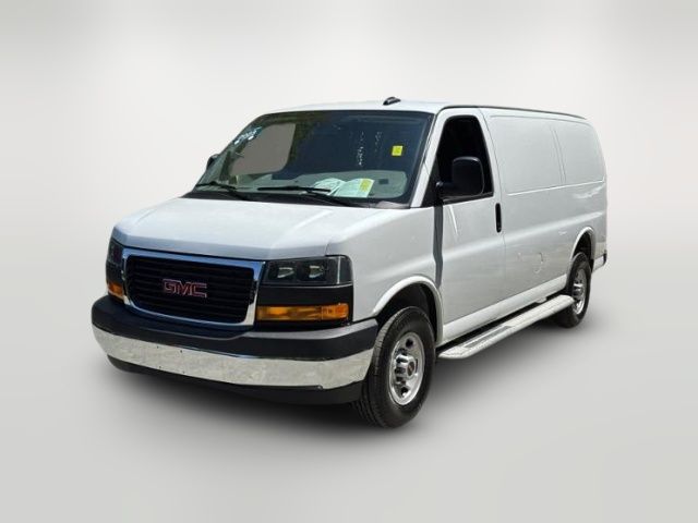 2023 GMC Savana Base