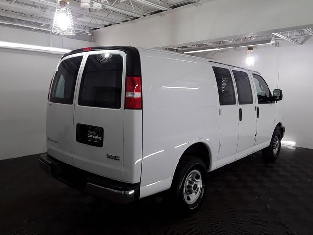 2023 GMC Savana Base