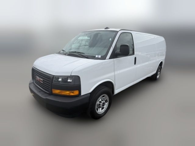 2023 GMC Savana Base