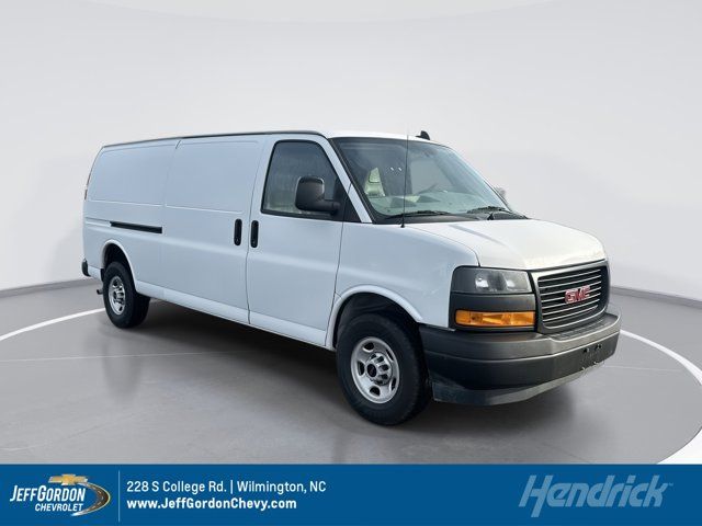 2023 GMC Savana Base