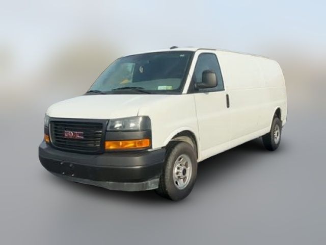 2023 GMC Savana Base