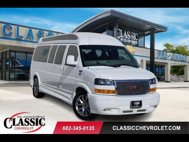 2023 GMC Savana Base