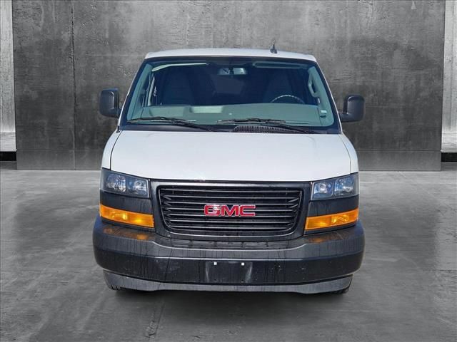 2023 GMC Savana Base