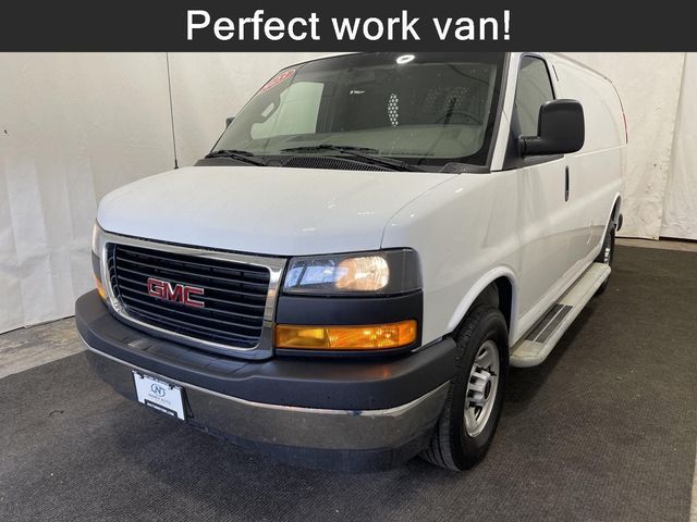 2023 GMC Savana Base