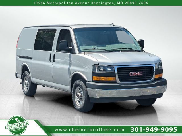 2023 GMC Savana Base