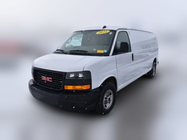 2023 GMC Savana Base