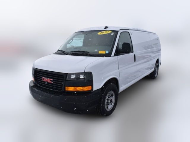 2023 GMC Savana Base