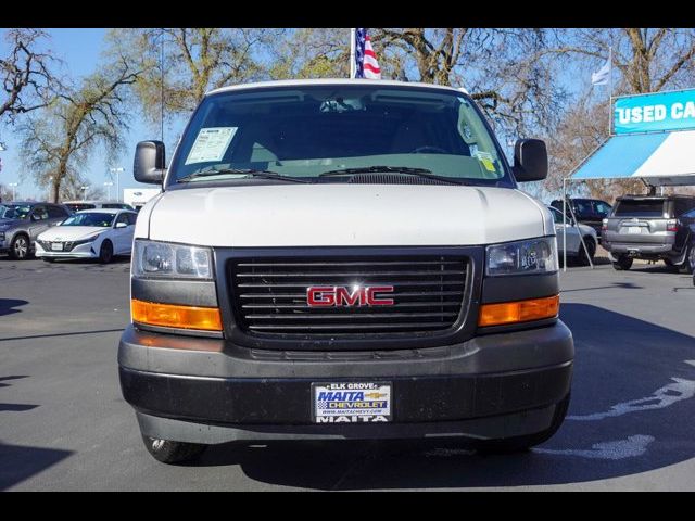 2023 GMC Savana Base