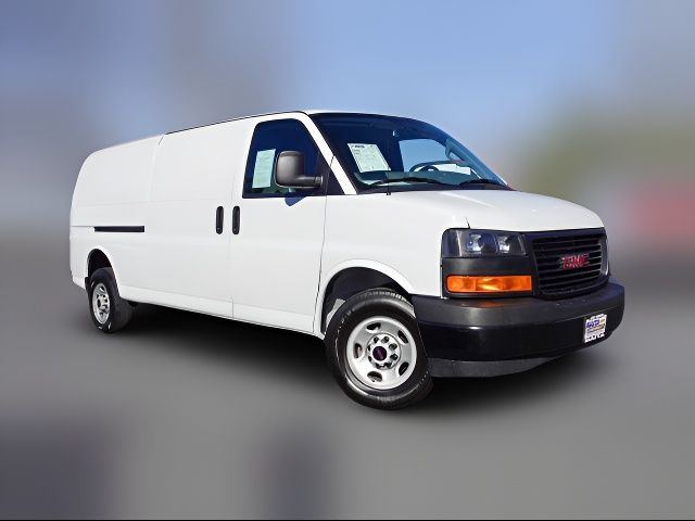 2023 GMC Savana Base