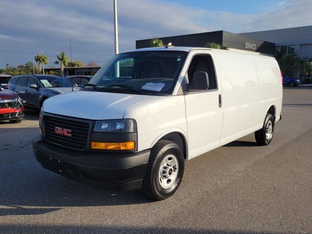 2023 GMC Savana Base