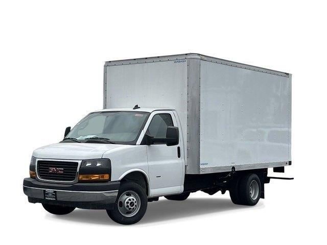 2023 GMC Savana Base