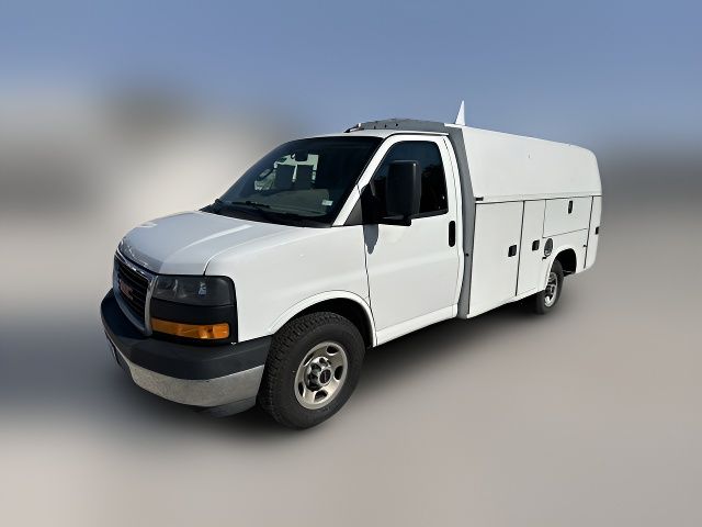 2023 GMC Savana Base