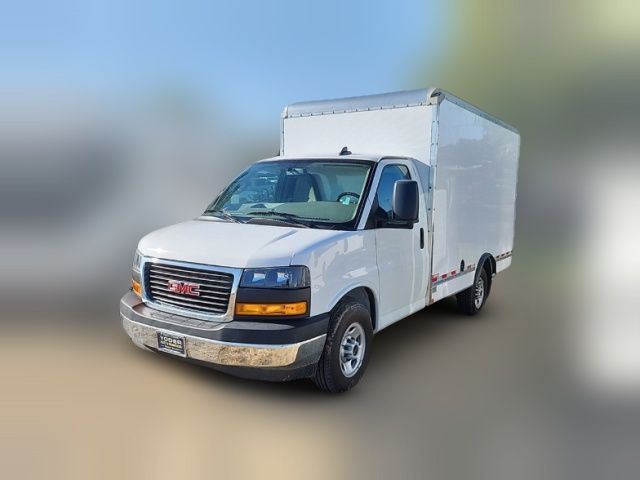 2023 GMC Savana Base