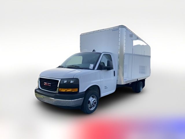 2023 GMC Savana Base