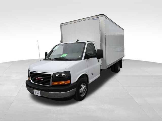2023 GMC Savana Base