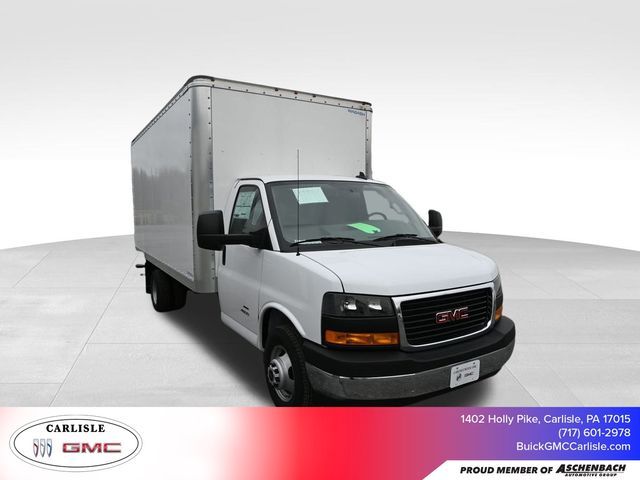 2023 GMC Savana Base