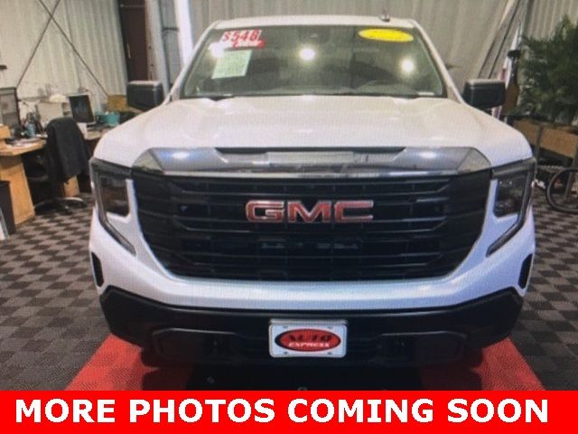 2023 GMC Sierra 1500 Pro