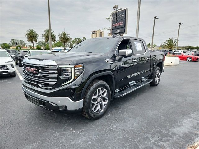 2023 GMC Sierra 1500 SLT